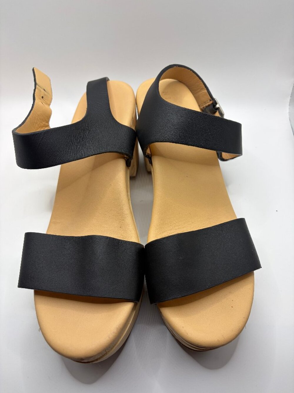 Nisolo Women's Black Sandals